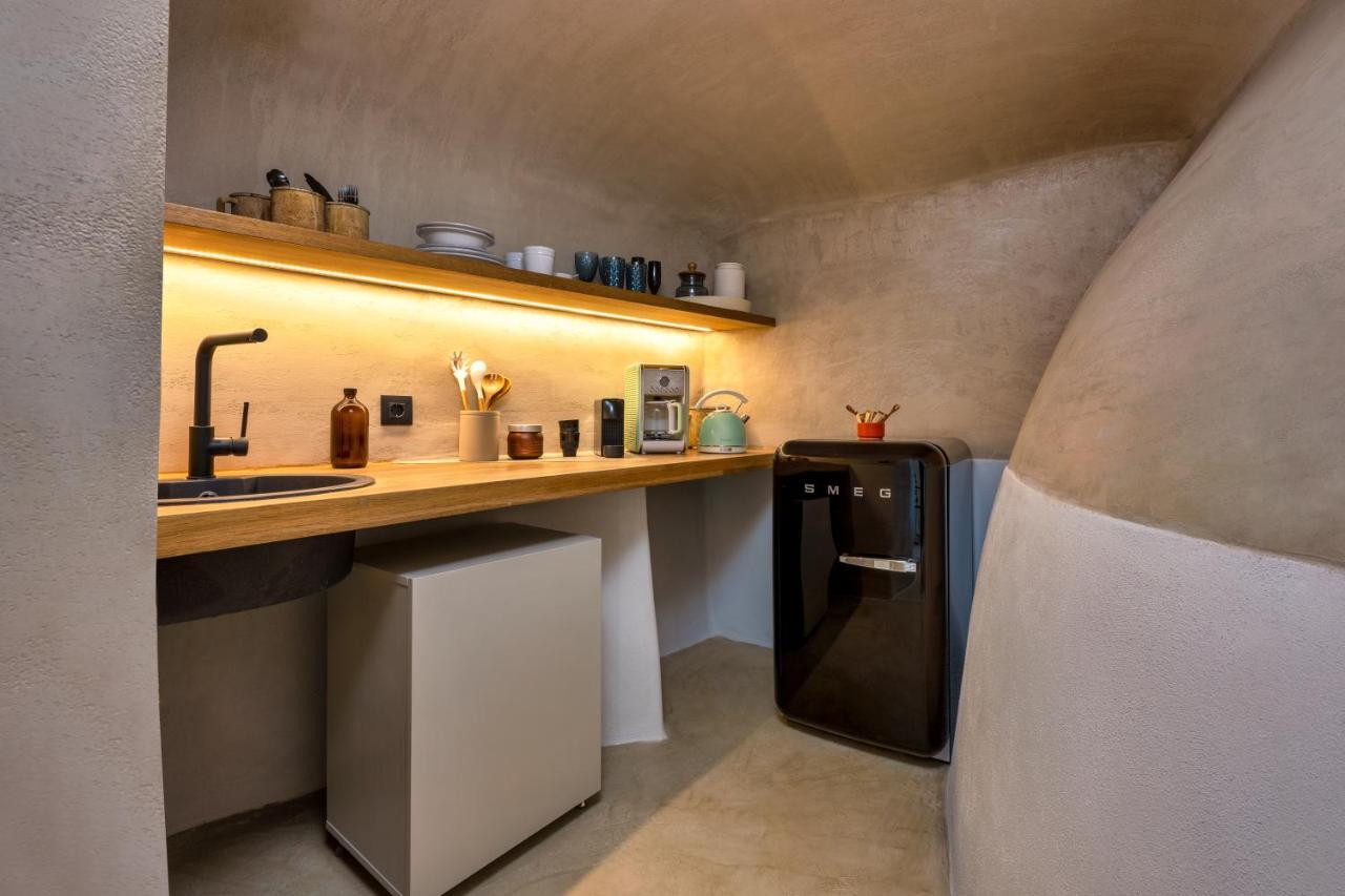 Iota Monocave By Thireon Villa Oía Buitenkant foto